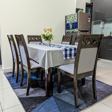 Az Homestay Putrajaya Buitenkant foto