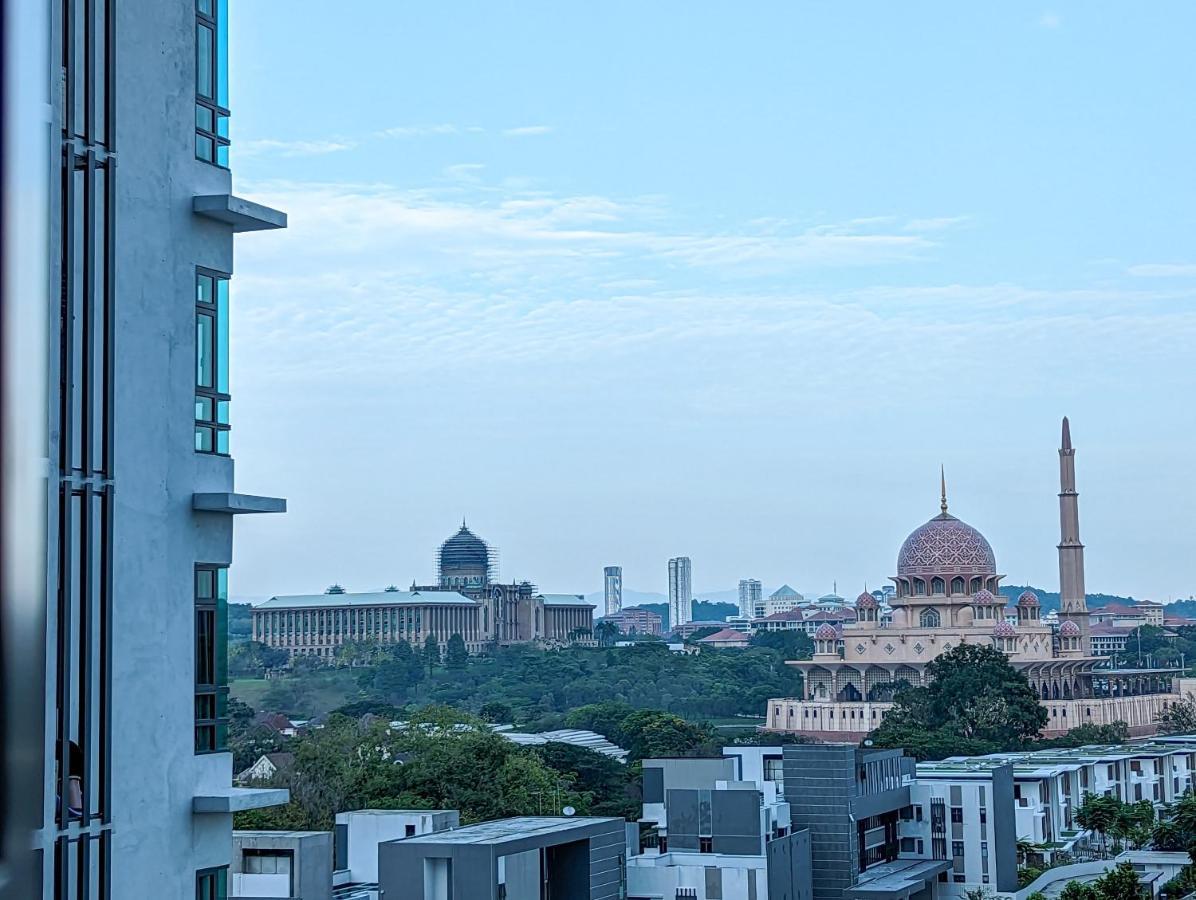 Az Homestay Putrajaya Buitenkant foto